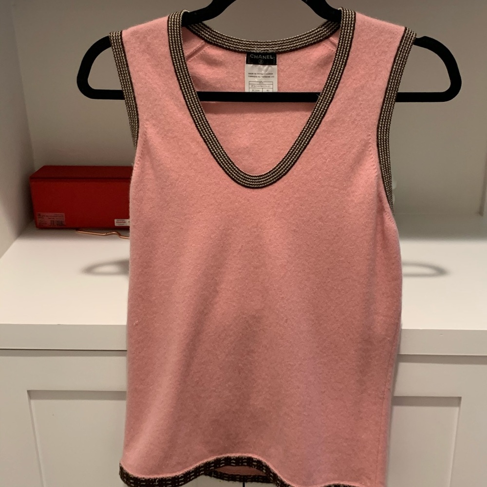Chanel sleeveless vest